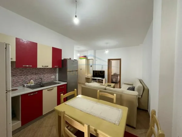 Durres, shitet apartament 2+1+Ballkon Kati 2, 106 m² 100.000 € (Bulevardi i Pishave)