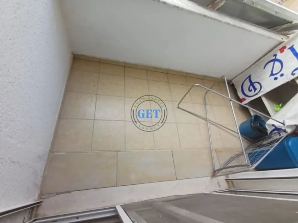 Durres, jepet me qera apartament 2+1 Kati 8, 105 m² 350 € (Tek Kazazi, Durres)