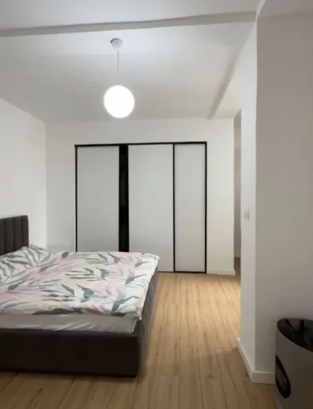 Tirane, shitet apartament 1+1 Kati 4, 83 m² (Tirana e Re)
