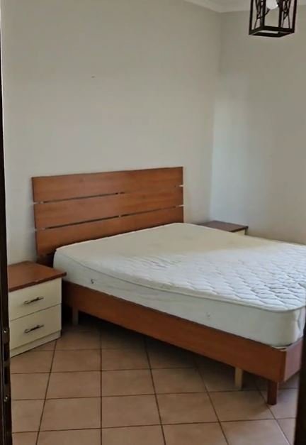 Tirane, jepet me qera apartament 1+1 Kati 11, 100 m² 550 € (Delijorgj)