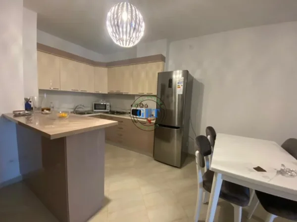 Durres, shitet apartament 2+1+Ballkon Kati 11, 90 m² 92.000 € (UKD, Durres)