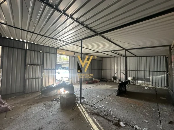 Tirane, jepet me qera magazine Kati 0, 140 m² 3.000 € (RRUGA 5 MAJI)