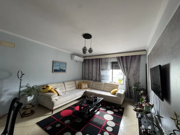 Tirane, jap me qera apartament 2+1+Aneks+Ballkon Kati 6, 110 m² 500 € (Teodor Keko)