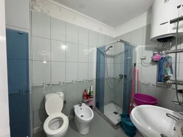 Tirane, jap me qera apartament 2+1+Aneks+Ballkon Kati 6, 110 m² 500 € (Teodor Keko)