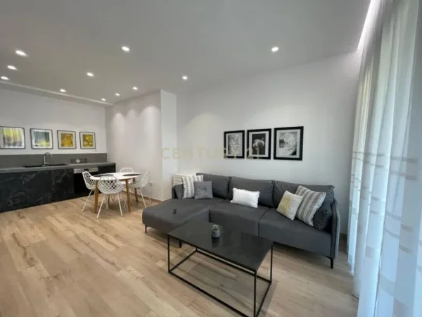 Tirane, jepet me qera apartament 1+1 Kati 4, 1.100 € 