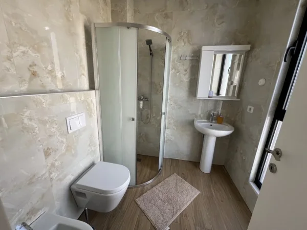 Tirane, shitet apartament 2+1+Ballkon Kati 4, 94 m² 161.600 € (Tirana Entry 1)
