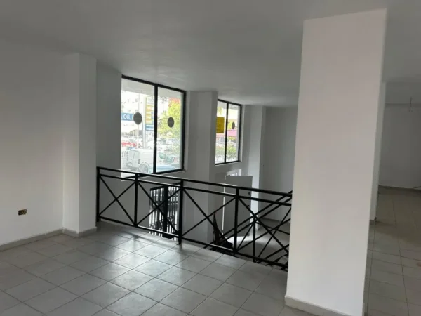 Durres, shitet ambjent biznesi Kati 1, 116 m² 