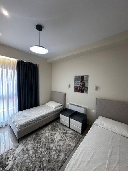 JEPET ME QERA APARTAMENT 2+1+2 TEK TIRANA GARDEN BUILDING
