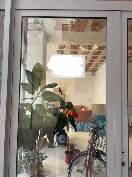 Tirane, shitet dyqan Kati 0, 67 m² 170.000 € (DON BOSKO)