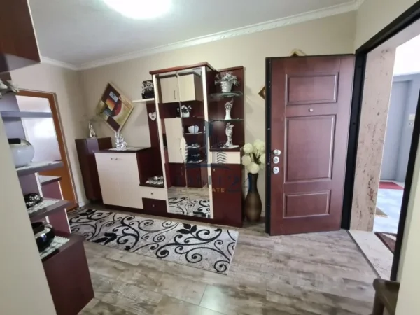 Durres, shes apartament 2+1+Ballkon Kati 8, 126 m² 126.000 € (DURRES,PLAZH)