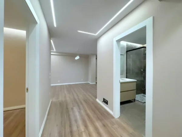 Tirane, shitet apartament 3+1 , 129 m² (Kopshti Botanik)