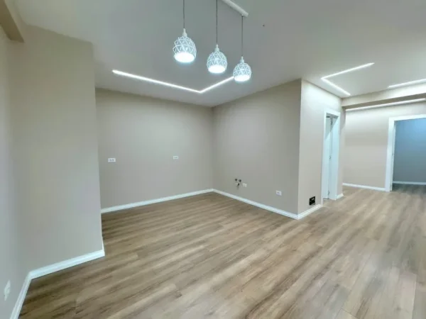 Tirane, shitet apartament 3+1 , 129 m² (Kopshti Botanik)