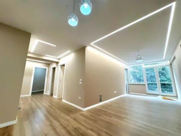 Tirane, shitet apartament 3+1 , 129 m² (Kopshti Botanik)