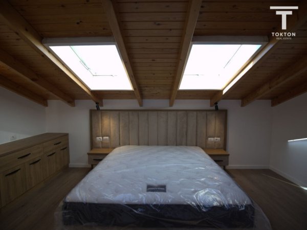 Tirane, jap me qera Vile 3 Katshe , 630 m² 5.000 € (Petrele)