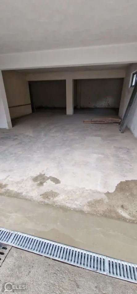 Tirane, jepet me qera ambjent biznesi Kati -1, 370 m² 750 € (ISH DOGANA)