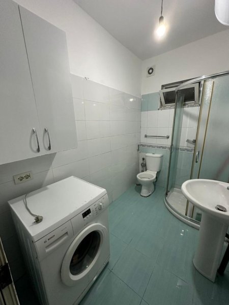 Tirane, jepet me qera shtepi Kati 1, 350 € (Don Bosko)