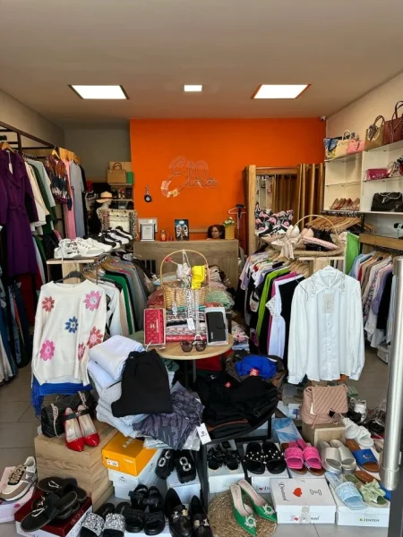 Tirane, oferte Shitet biznesi butik ne Astir