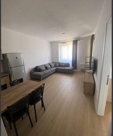 Tirane, jepet me qera apartament 1+1 Kati 5, 66 m² 420 € (Yzberisht)