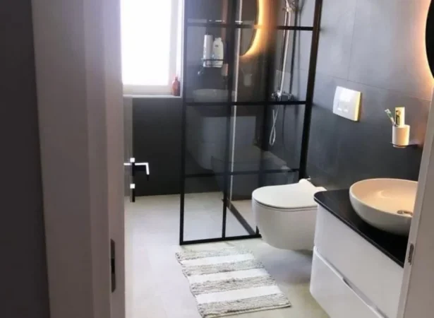 Tirane, shitet apartament 2+1 , 125 m² 250.000 € (Vasil Shanto)