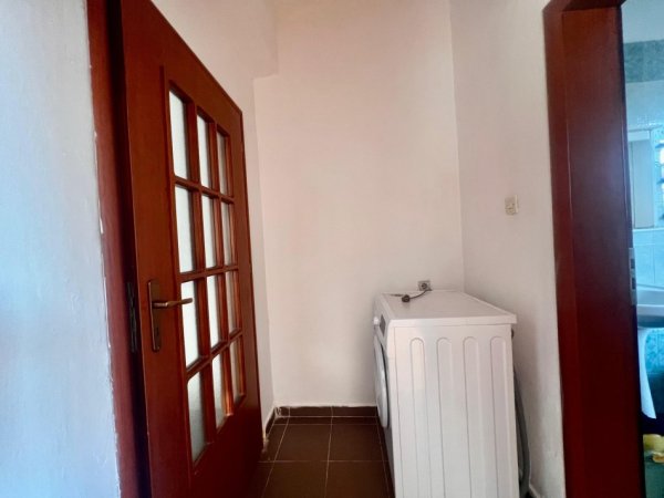 Tirane, shitet 1+1+Ballkon Kati 4, 70 m² 120.000 € (Rruga e Elbasanit)