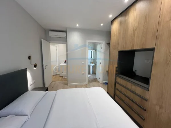 Tirane, shitet apartament 2+1 Kati 4, 93 m² 161.600 € (Rruga 29 Nentori Tirana Entry I)