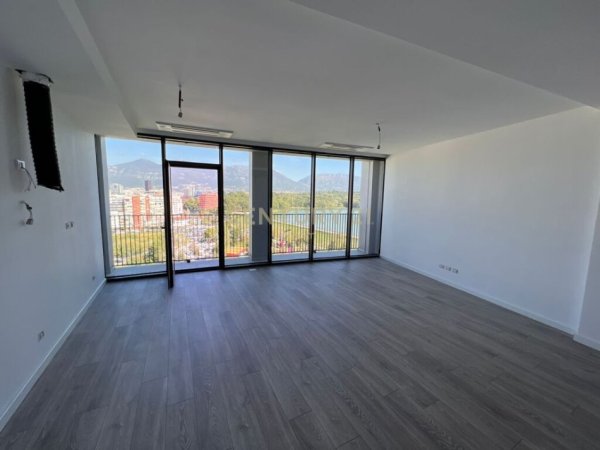 Tirane, jap me qera zyre , 125 m² 1.300 € (Liqeni i Tiranës)