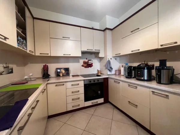 Shitet Apartament 2+1+Blk, 108 m² 275.000 € (Kopshti zologjik)