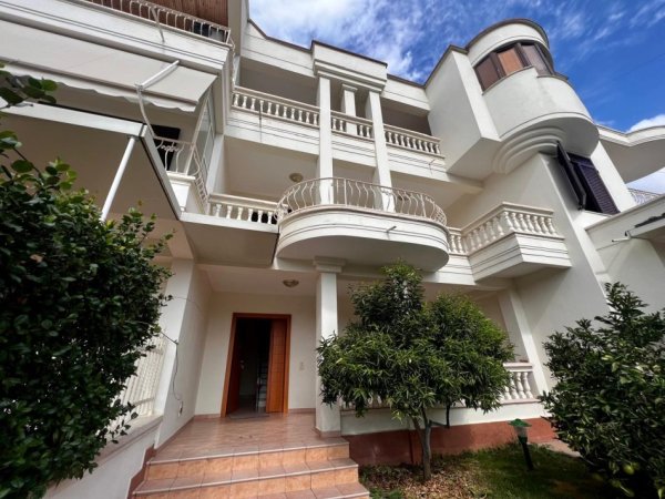 Vile me Qira 3-Kate, 300 m² 700 € (Vilat Gjermane) Tirane