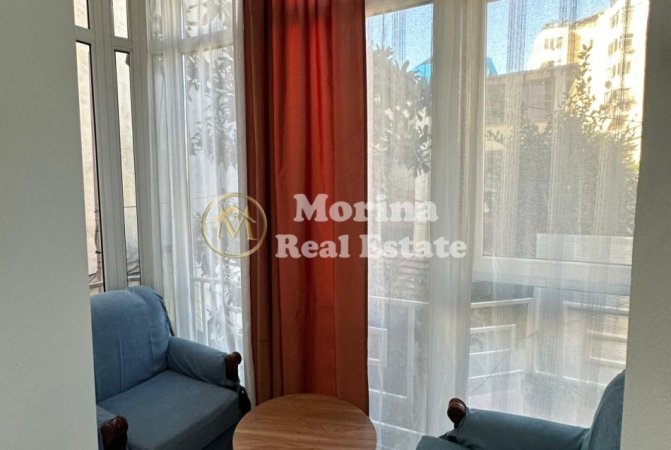 Tirane, jepet me qera shtepi 2+1 Kati 3, 95 m² 900 € (21 Dhjetori)