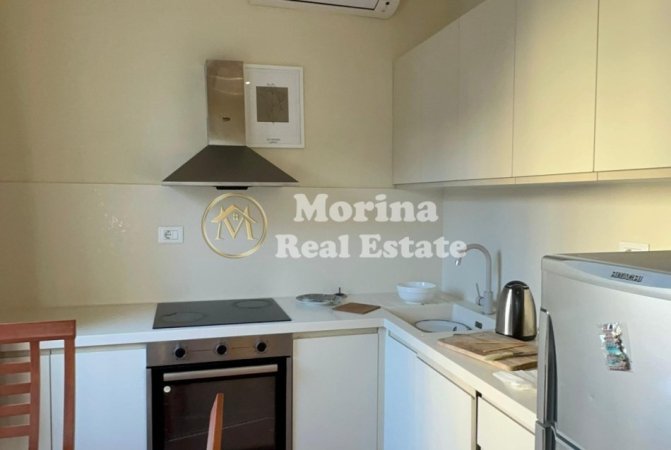 Tirane, jepet me qera shtepi 2+1 Kati 3, 95 m² 900 € (21 Dhjetori)