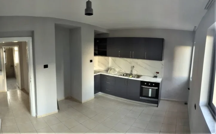 Tirane, jepet me qera apartament 2+1+Aneks+Ballkon Kati 5, 72 m² 400 € (rruga e kavajes)