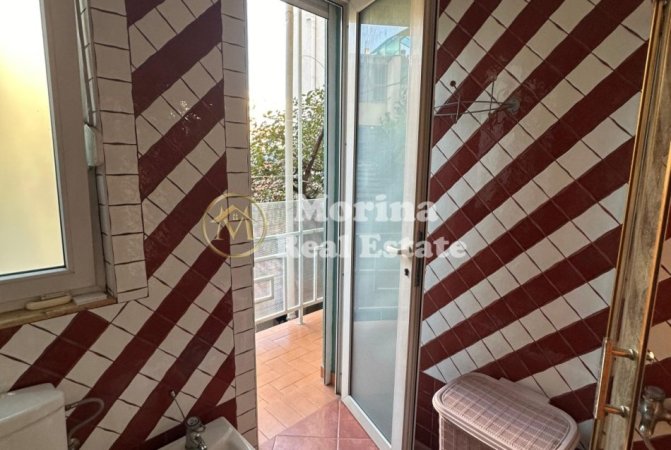 Tirane, jepet me qera shtepi 2+1 Kati 2, 90 m² 750 € (21 Dhjetori)
