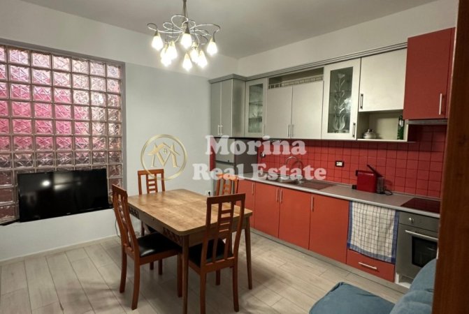 Tirane, jepet me qera shtepi 2+1 Kati 2, 90 m² 750 € (21 Dhjetori)