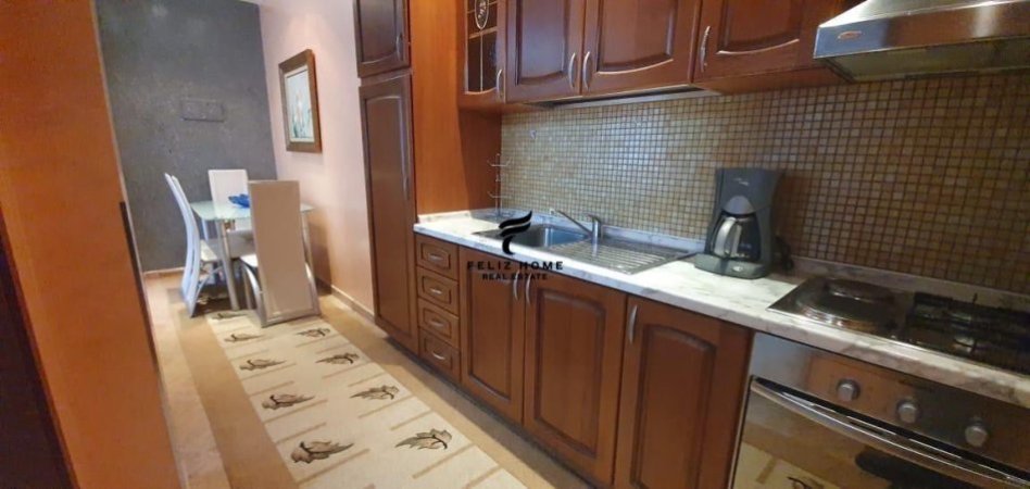Tirane, jepet me qera apartament 1+1+Ballkon , 70 m² (RRUGA E KOSOVAREVE)