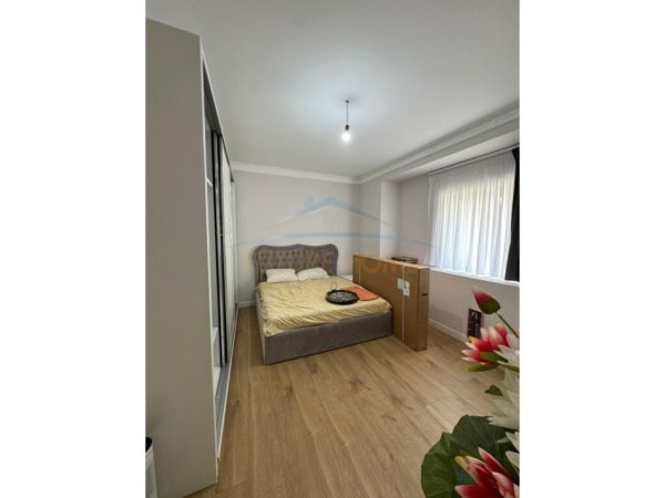 Tirane, shitet apartament 2+1 Kati 4, 144 m² 290.000 € (Lake Land, Farke)