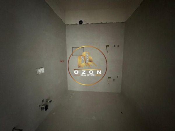 Apartament 1+1 për qira , i mobiluar, tek Ish Fusha e Aviacionit!