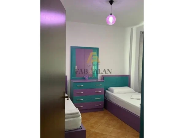 Tirane, shitet apartament 2+1 Kati 4, 96 m² 120.000 € (Kthesa e Kamzes)