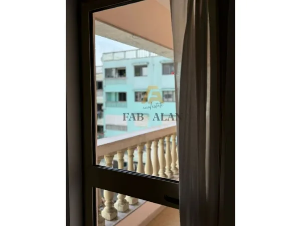 Tirane, shitet apartament 2+1 Kati 4, 96 m² 120.000 € (Kthesa e Kamzes)