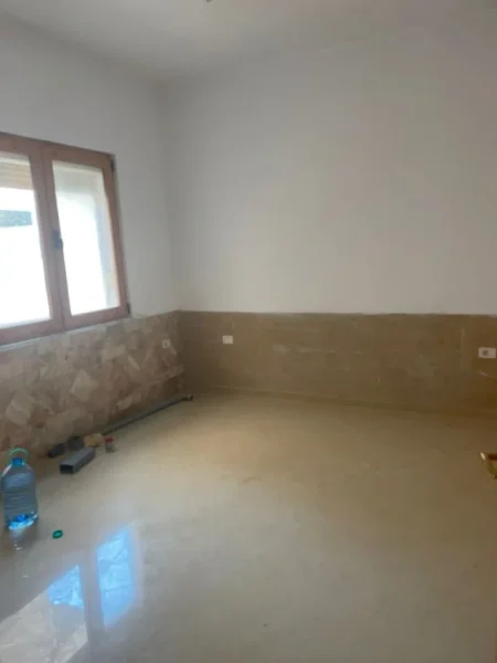 Tirane, shitet Vile 2+1 Kati 4, 295 m² 400.000 € (Rruga Ejup Kastrati)