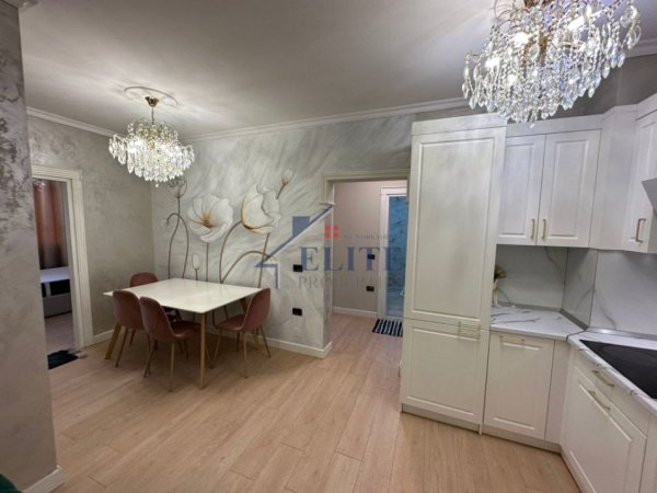 Tirane, jepet me qera apartament 2+1+Ballkon Kati 7, 75 m² 600 € (Don Bosko)