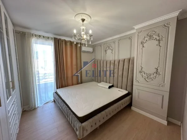 Tirane, jepet me qera apartament 2+1+Ballkon Kati 7, 75 m² 600 € (Don Bosko)