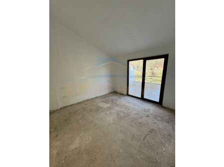 Tirane, shitet Dublex Kati 4, 230 m² 450.000 € (KOPSHTI ZOLOGJIK)