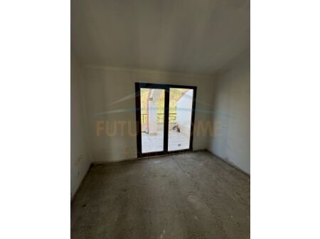Tirane, shitet Dublex Kati 4, 230 m² 450.000 € (KOPSHTI ZOLOGJIK)