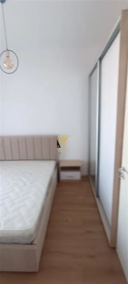 Tirane, jepet me qera apartament 1+1+Ballkon Kati 3, 55 m² 500 € (ALI DEMI)