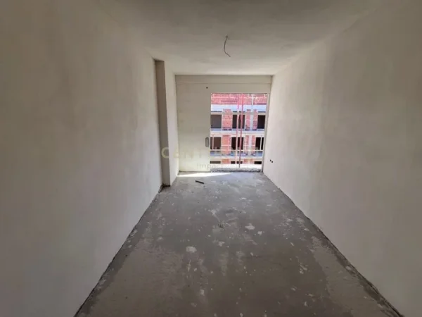 Tirane, shitet apartament 2+1 Kati 6, 102 m² 140.000 € (Porcelan)