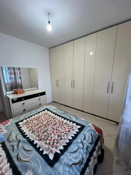 Durres, jepet me qera apartament 2+1+Ballkon Kati 8, 80 m² 300 € 