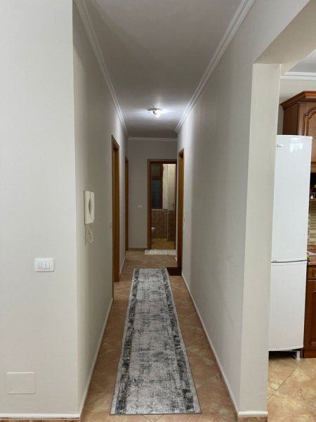 Jepet me qera  Apartament 3+1, Kompleksi Usluga, 800 Euro