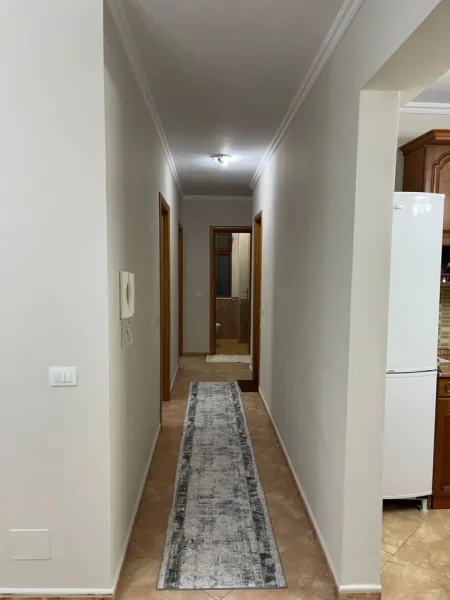 Jepet me qera  Apartament 3+1, Kompleksi Usluga, 800 Euro