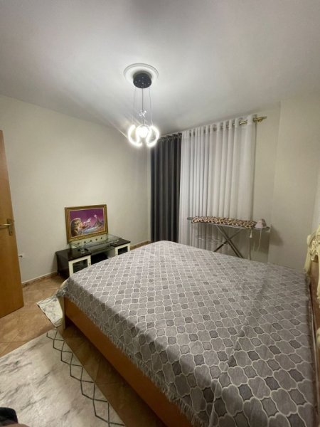 Jepet me qera  Apartament 3+1, Kompleksi Usluga, 800 Euro