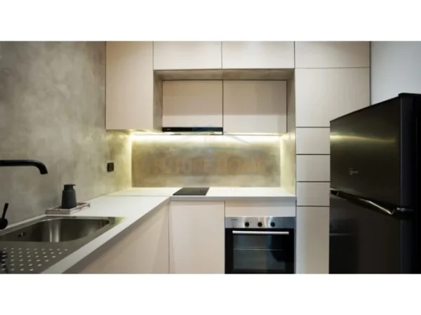 Tirane, jepet me qera apartament 1+1 Kati 4, 67 m² 1.250 € (Rruga Kajo Karafili)